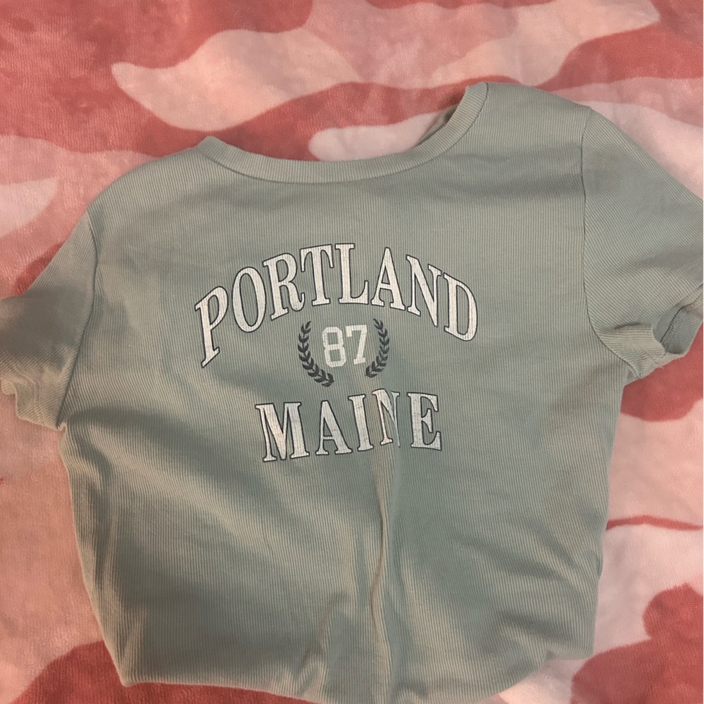 Baby tee, barley used size L
